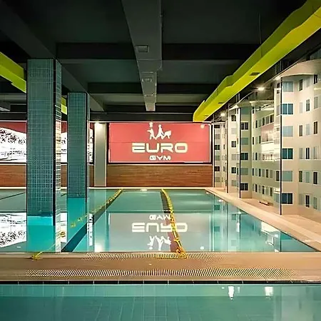 Skyblue Apartahotel