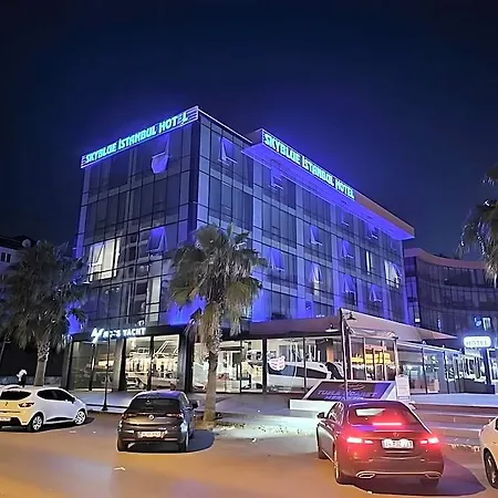 Skyblue Apartahotel