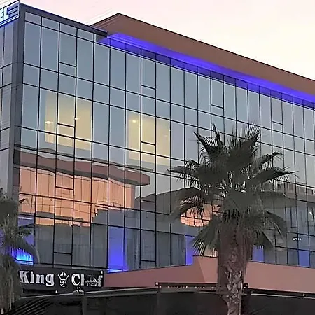 Skyblue מלון דירות 4*